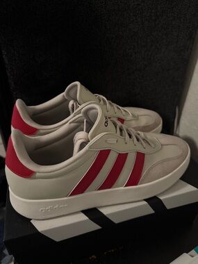 Adidas Barredas (Men ~ 10.5)